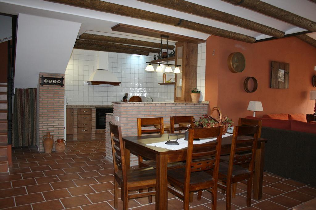 La Casa Del Azafran Villa Villanueva del Rebollar de la Sierra Room photo